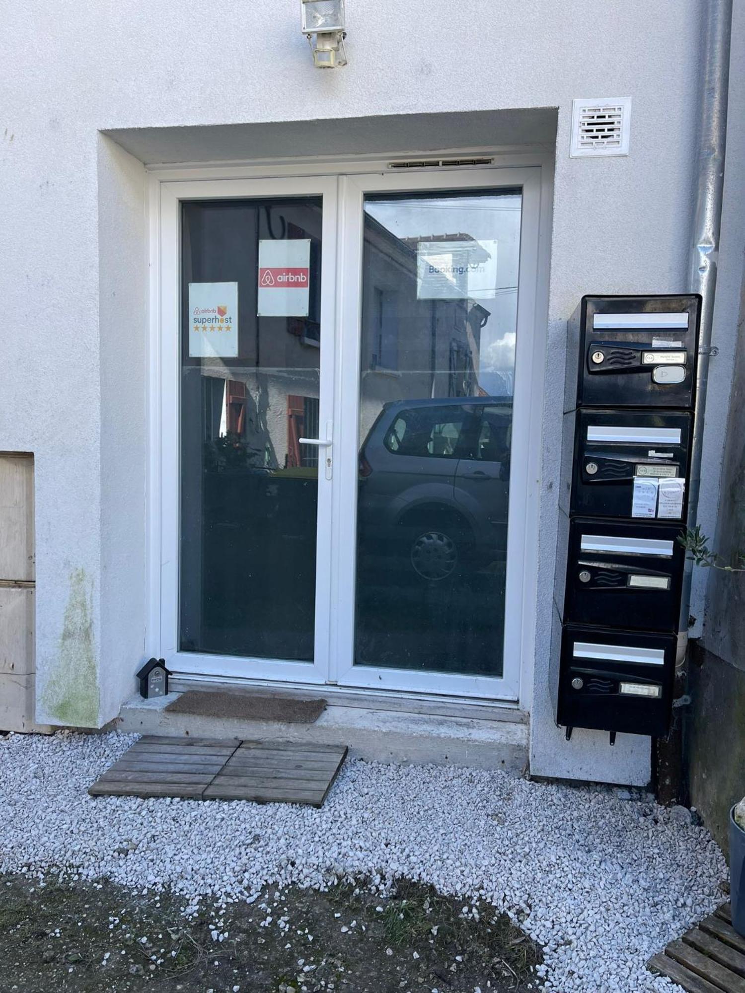Appartement Villiers Sur Morin Proche De Disneyland Exteriér fotografie